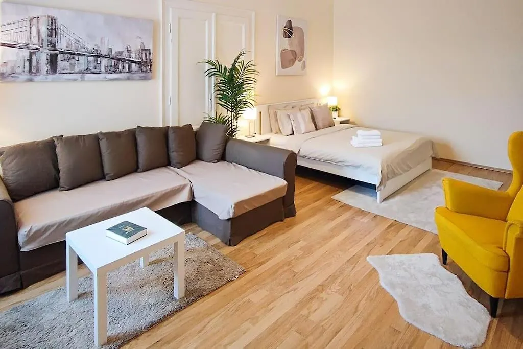 Filinhome Budapest Oktogon Suite